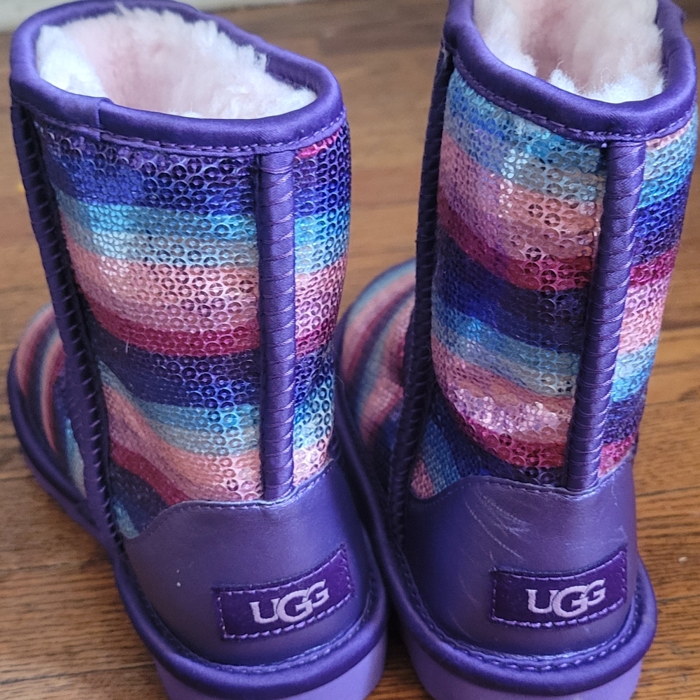 Ugg girls boots